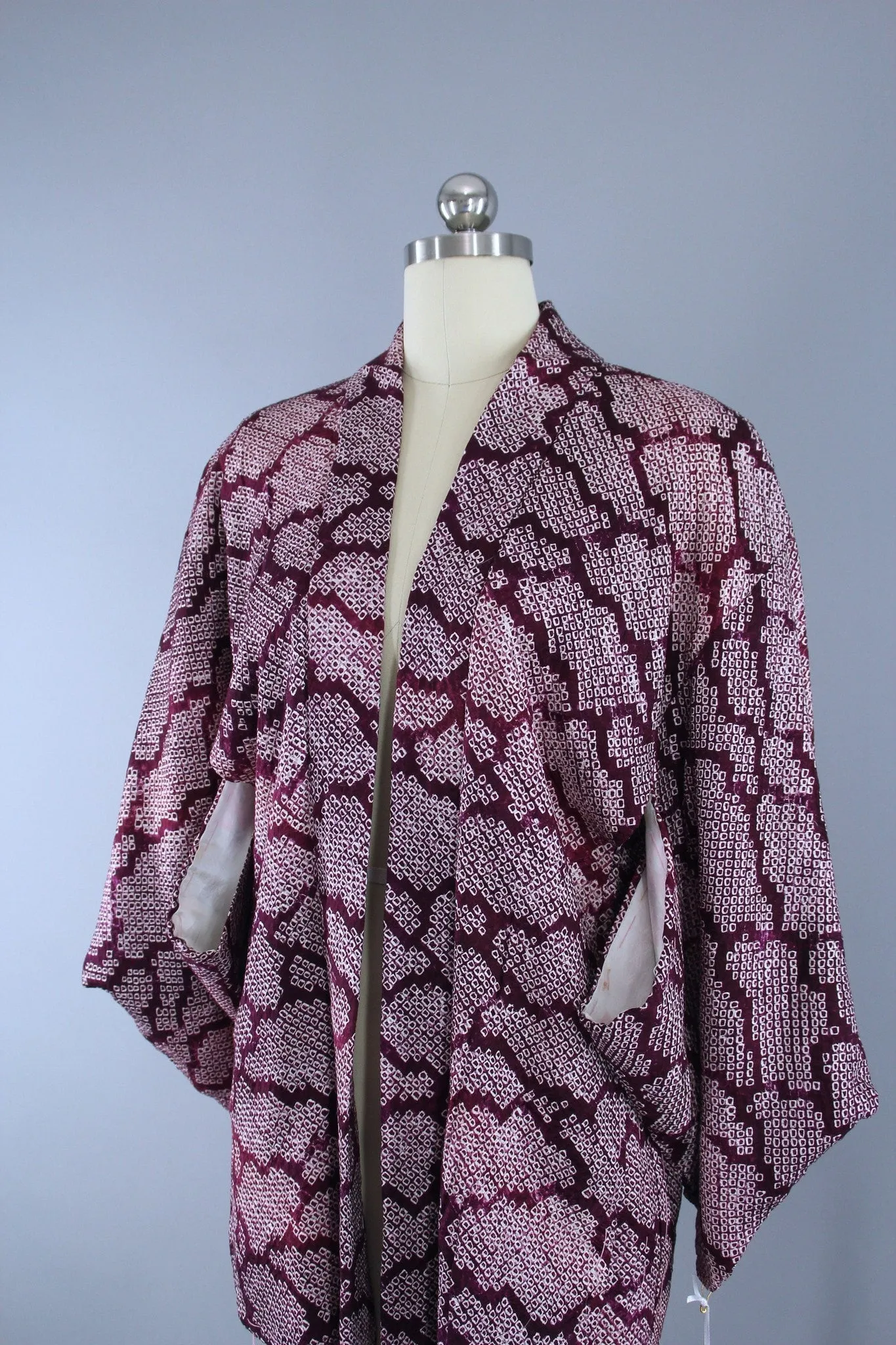 1960s Vintage Haori Silk Kimono Jacket with Purple & White Shibori Clouds