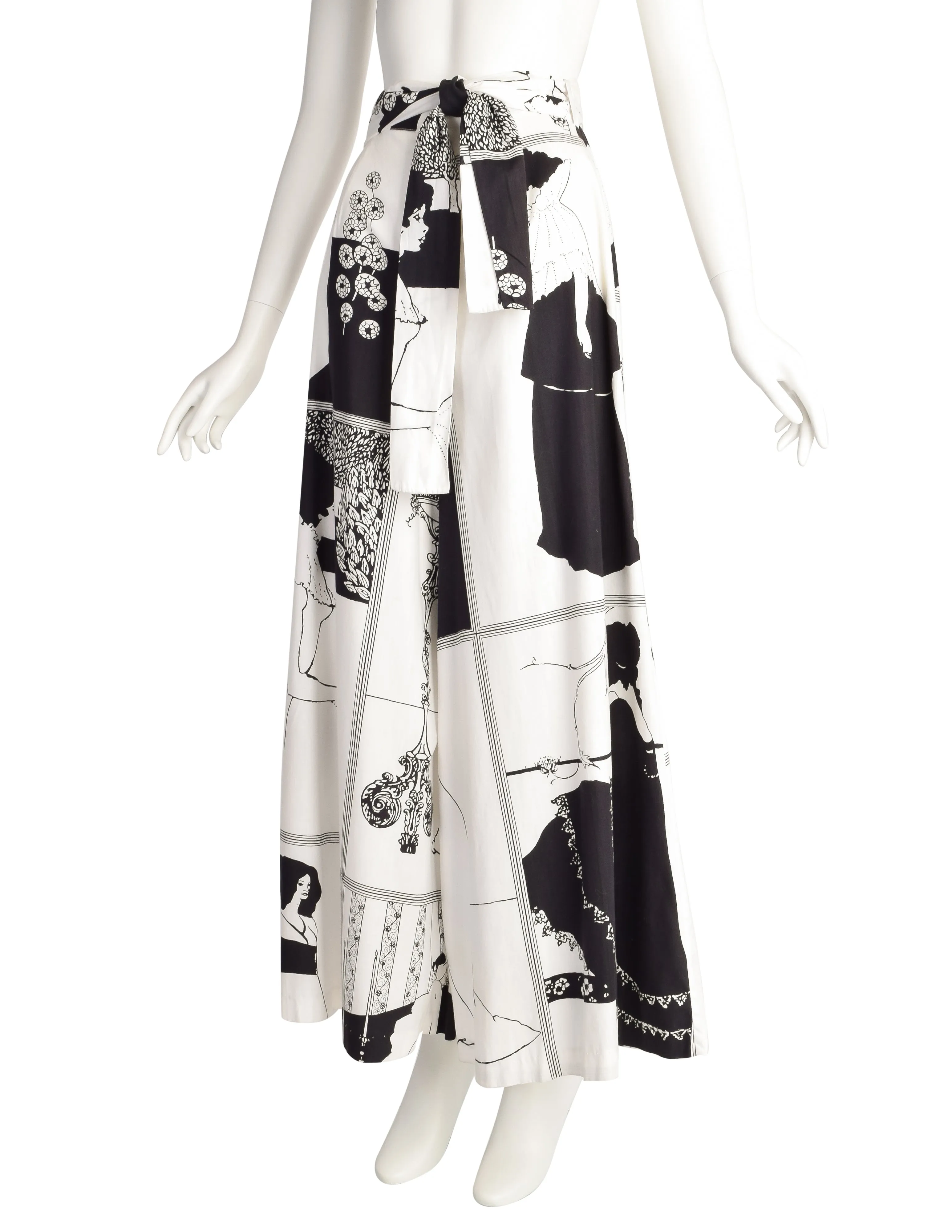 1970s Vintage Aubrey Beardsley Art Nouveau Novelty Print Black and White Palazzo Pants