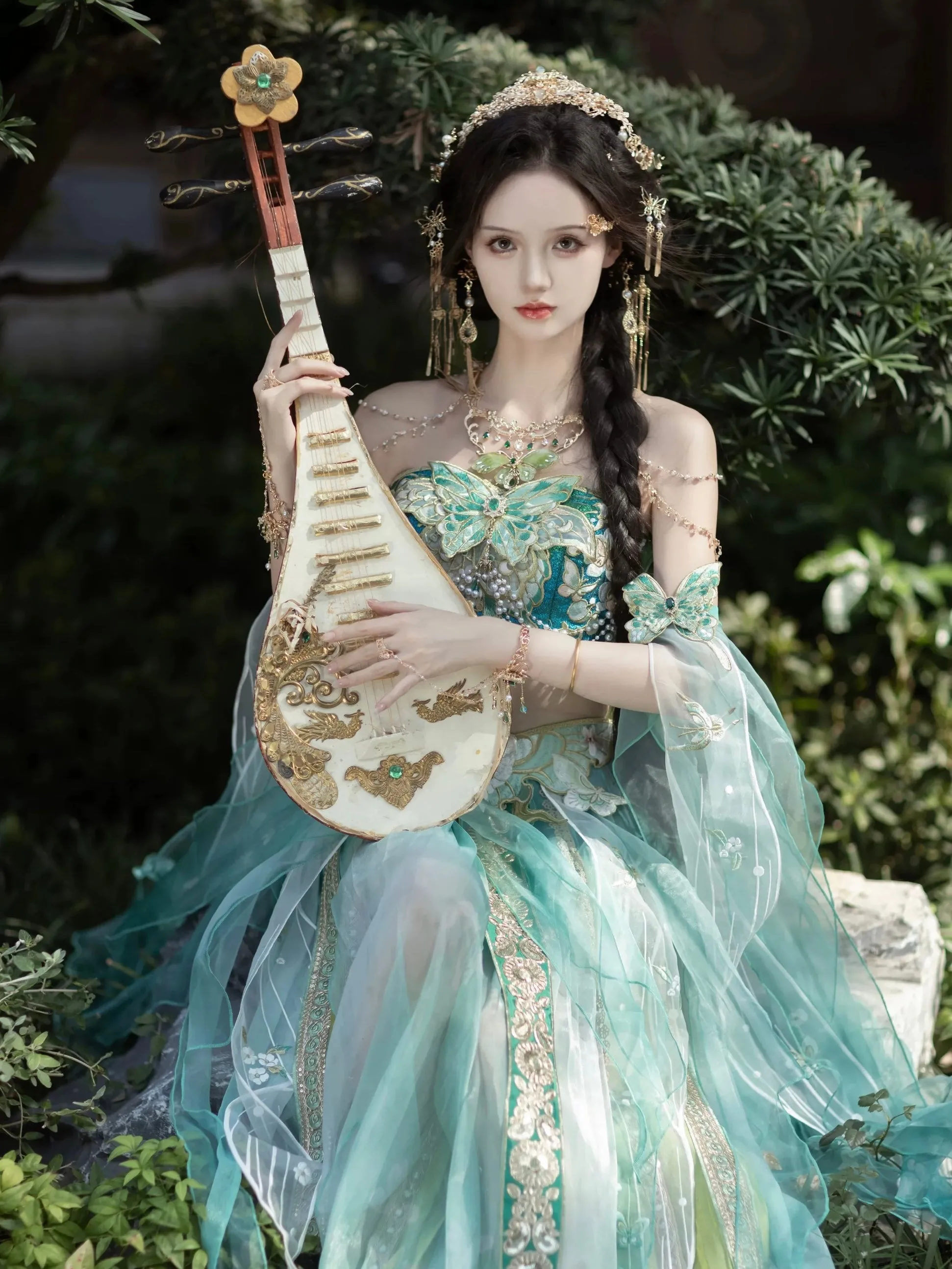 Dunhuang Fairies, Feitian Style Hanfu, Nether Butterflies in Mint 蝴蝶异域 (Preorder)