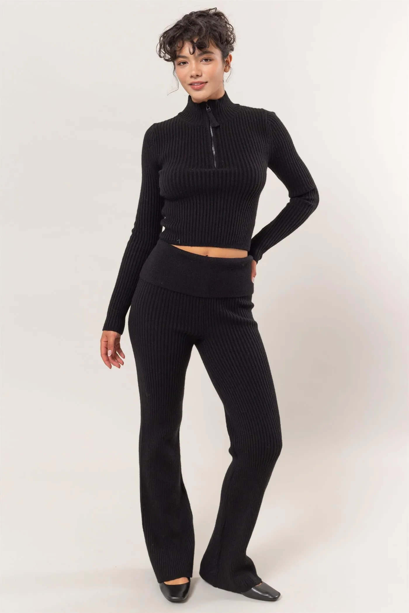 DZ24G075-Fold Over Waist Ribbed Flared Knit Pants