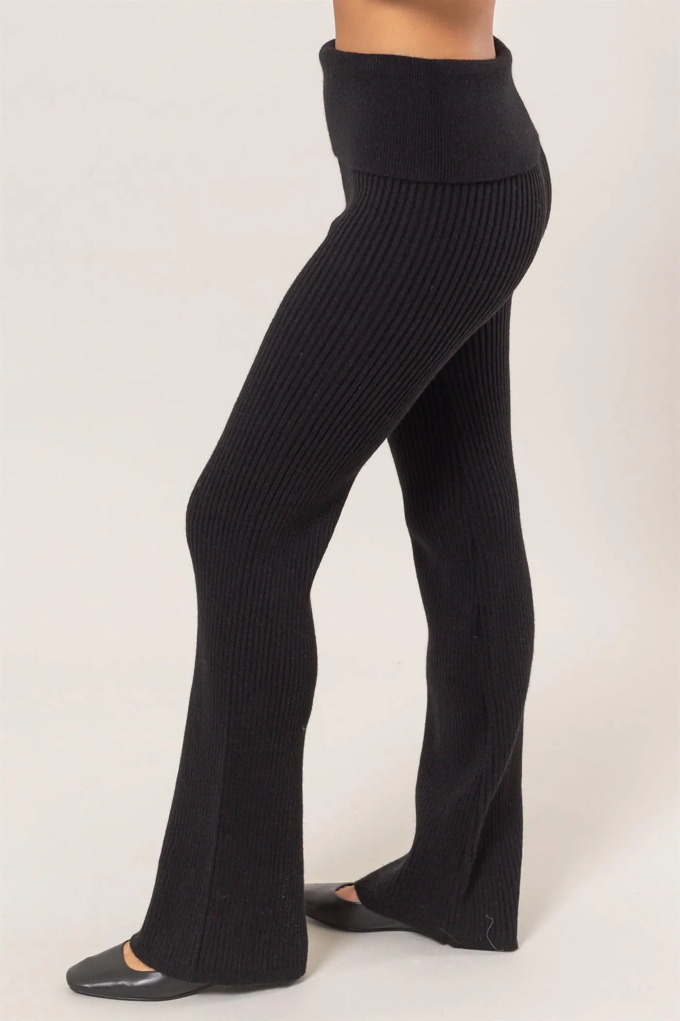 DZ24G075-Fold Over Waist Ribbed Flared Knit Pants