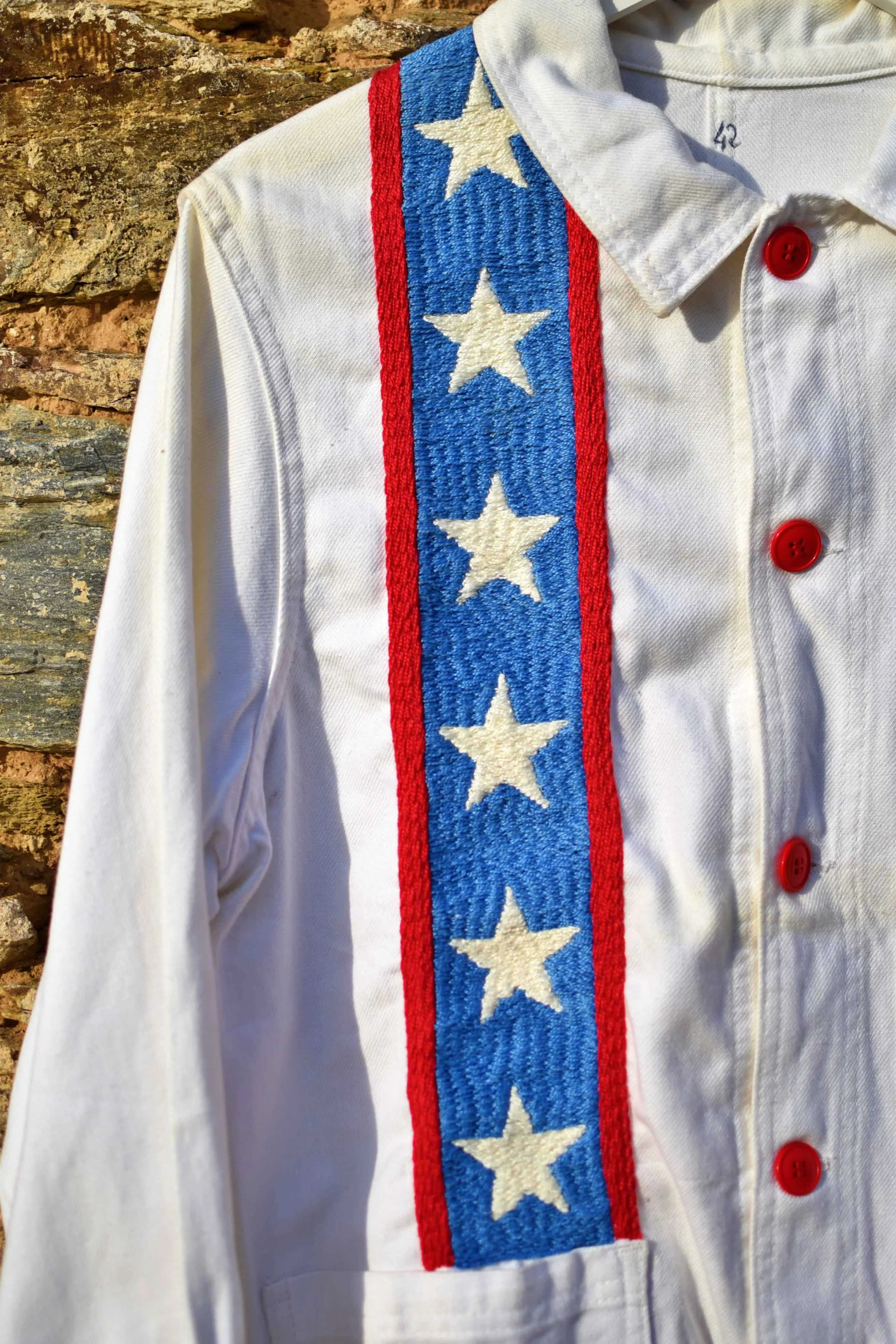 Jacket white workwear from the 50's Evel Knievel  hand embroidered chainstitch/veste ouvrière brodée main point de chaînette