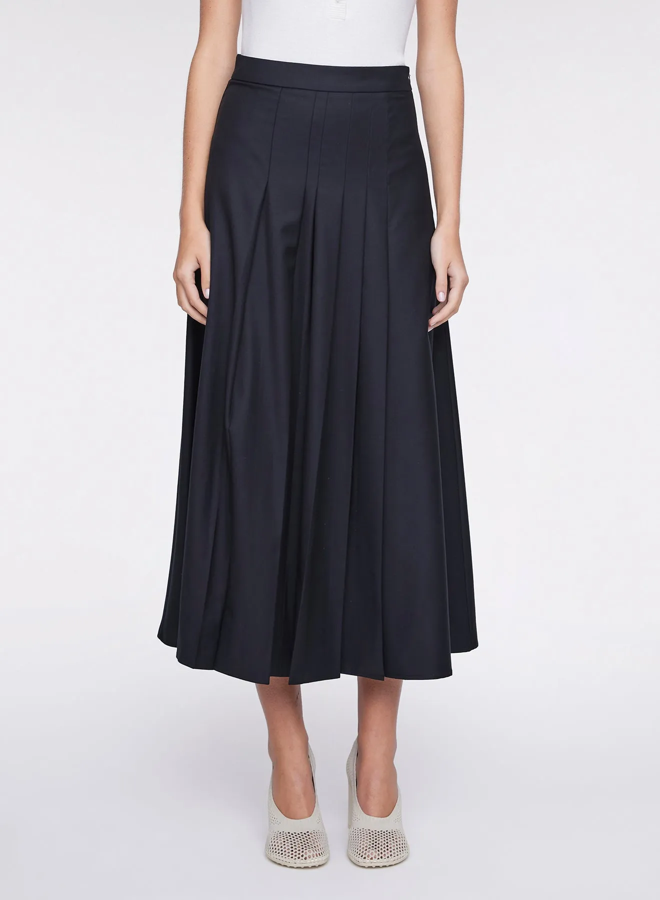 SABLE SKIRT (BLACK)