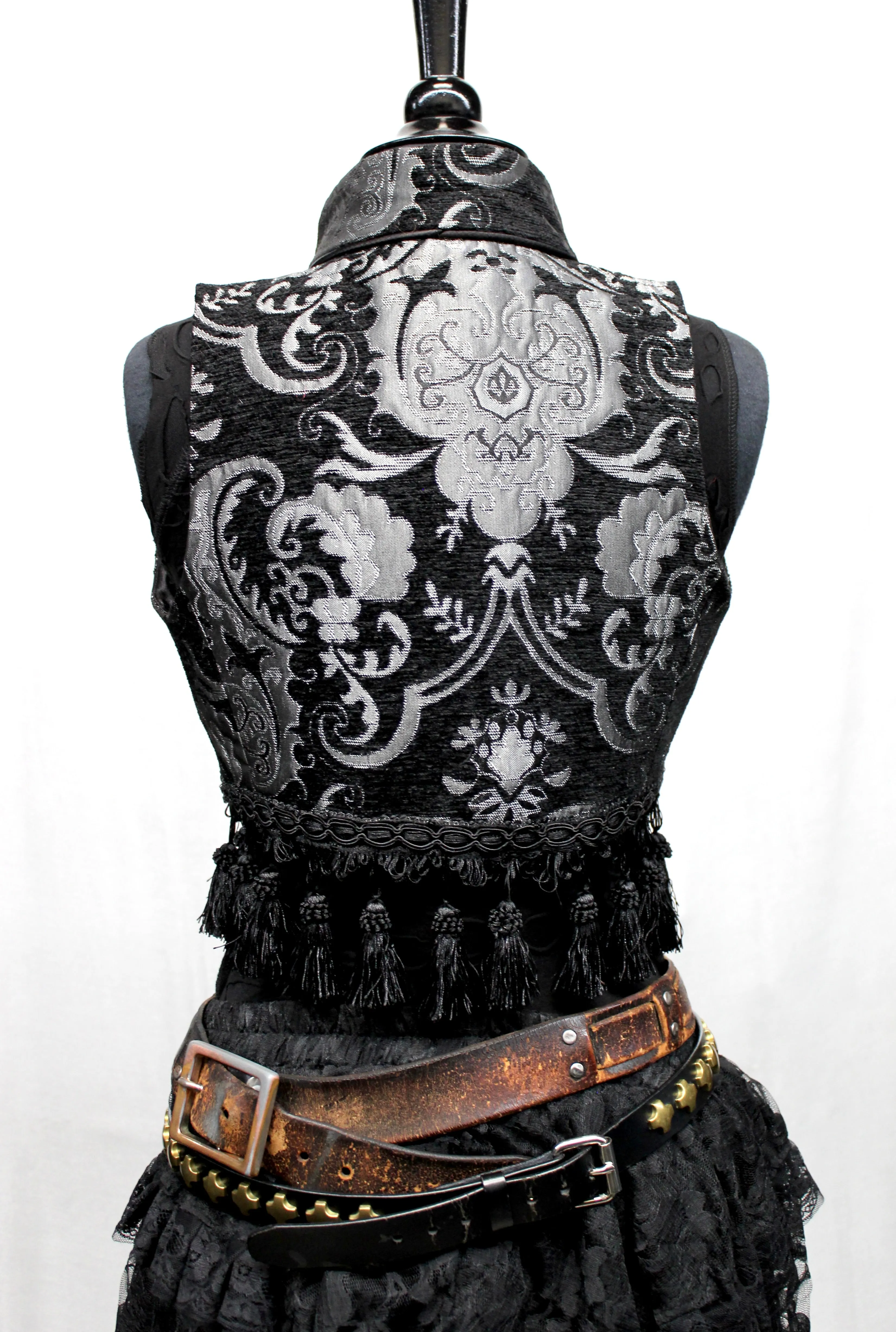 TOREADOR VEST - SILVER/BLACK TAPESTRY