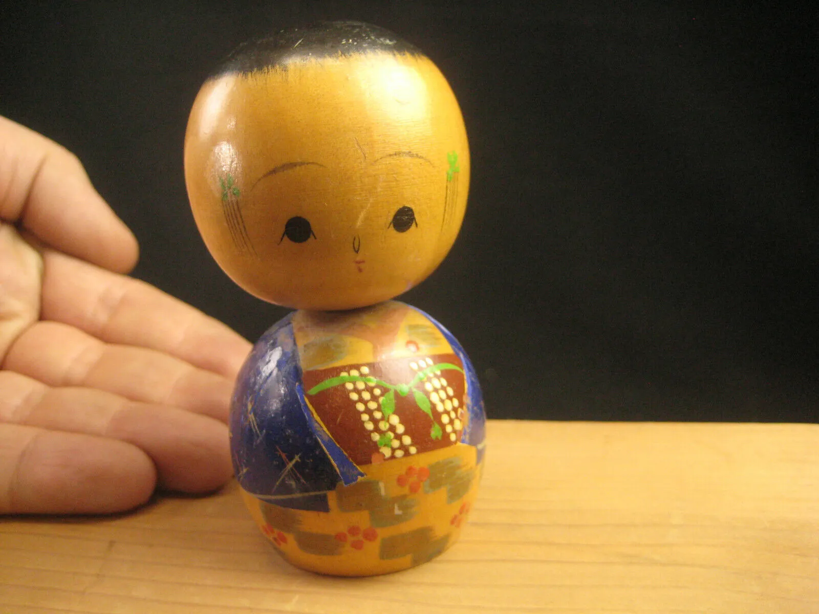 Vintage Japanese Kokeshi Wooden Bobblhead Doll Hand Painted Blue Haori 3.5"